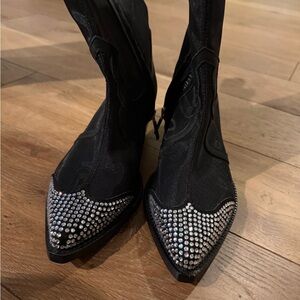 Elegant Black Women's Boots with Rhinestone Detailing